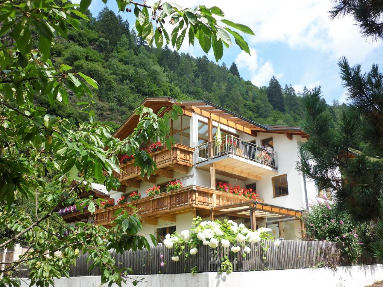 Fernerblick * Neustift im Stubaital